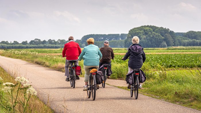 Personen auf Fahrrädern 